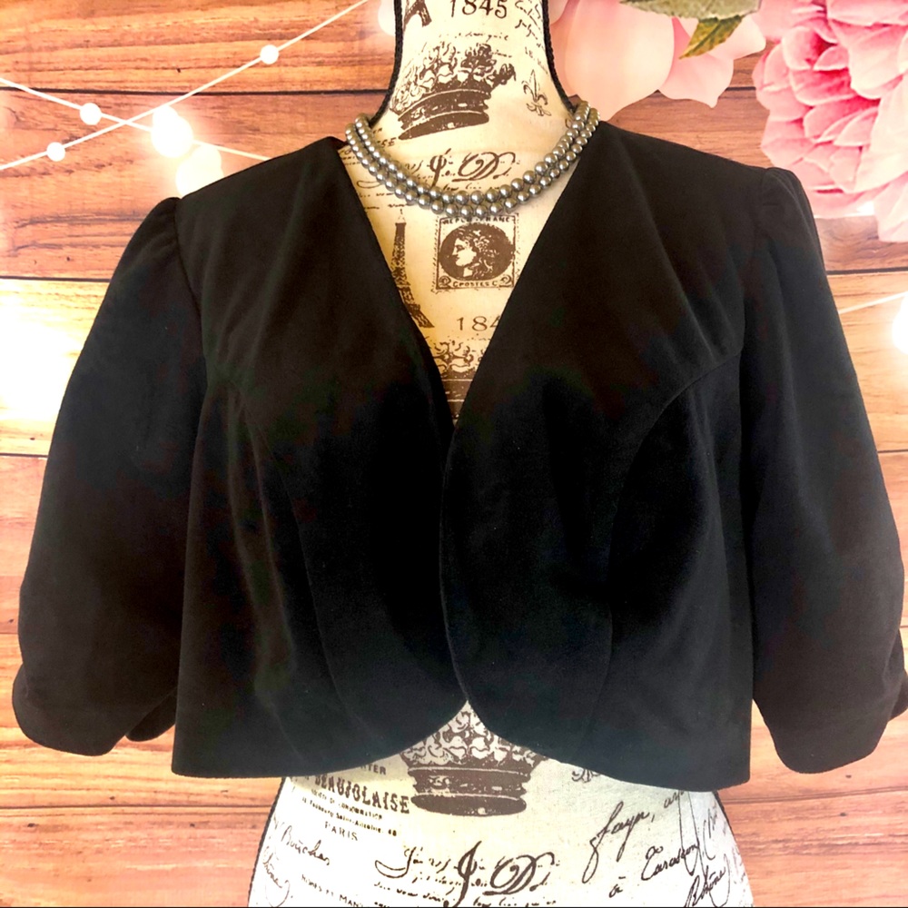 *Black Velvet Lined Shrug by Torrid*